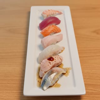 Nigiri Sampler Plate