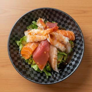 Fresh Sashimi Salad